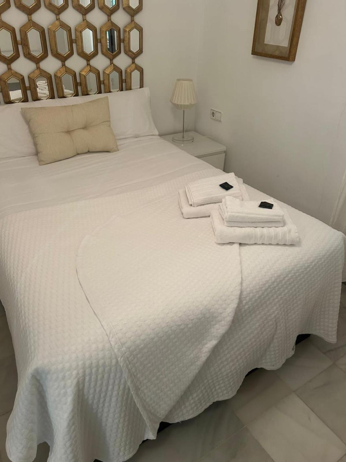 Triana Apartment Sevilla Екстериор снимка