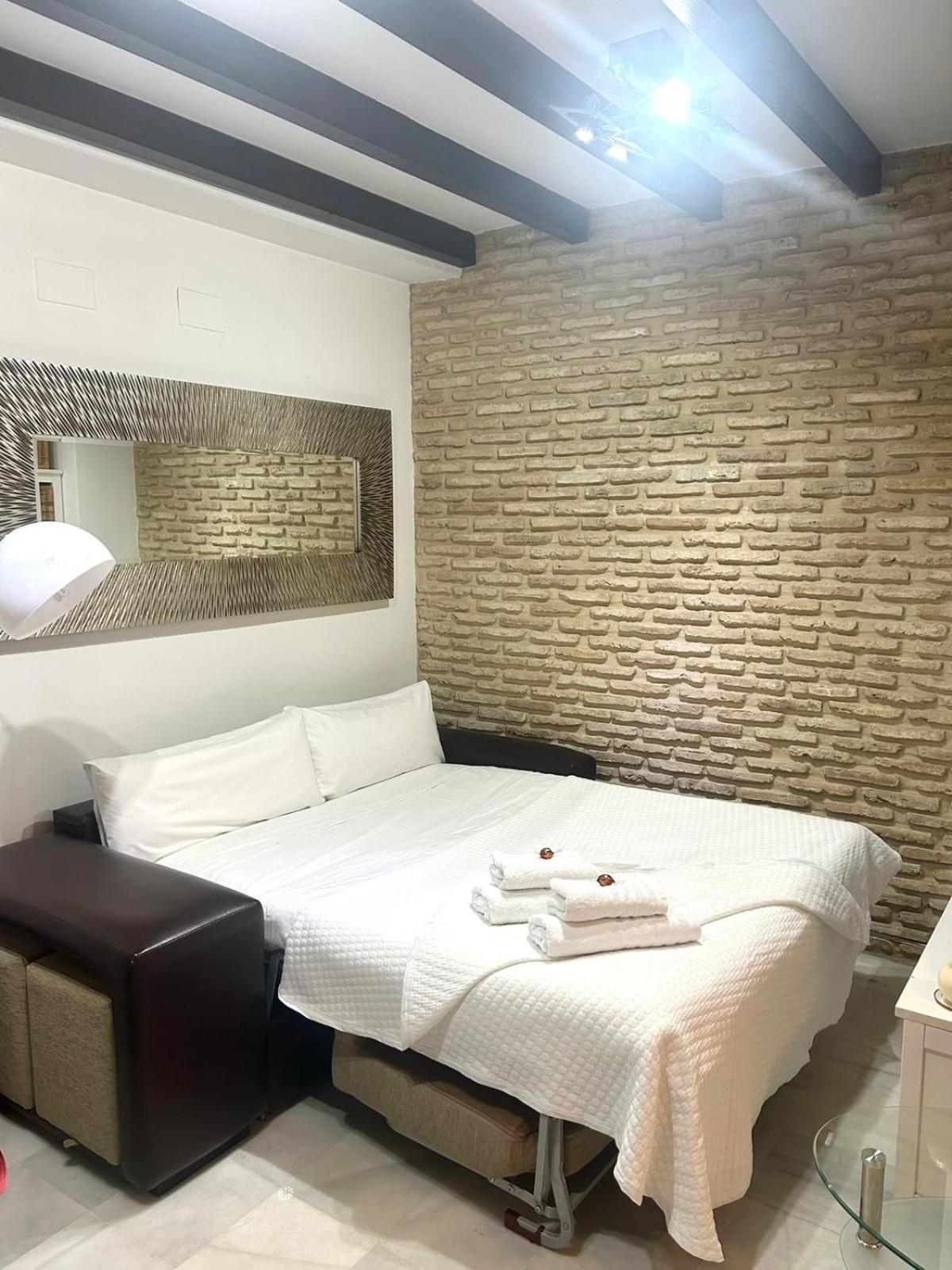Triana Apartment Sevilla Екстериор снимка